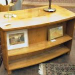 81 1189 WRITING DESK